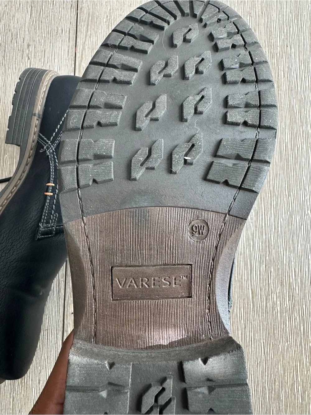 Men's Varese Gobi II Black Lace-Up Chukka Boots